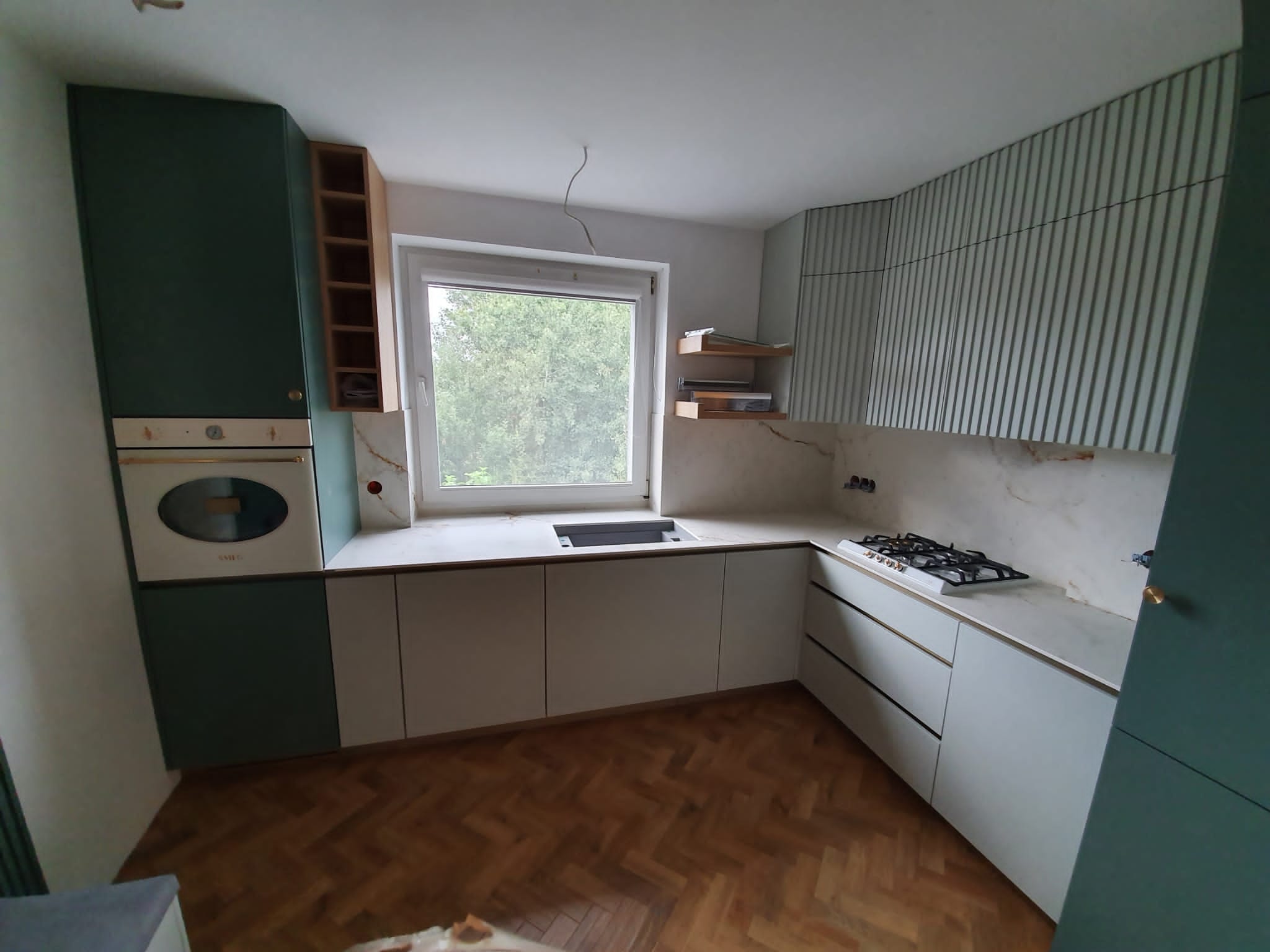 Blat ze spieku kwarcowego 6 — Spiek kwarcowy, realizacja GRES DESIGN, Częstochowa