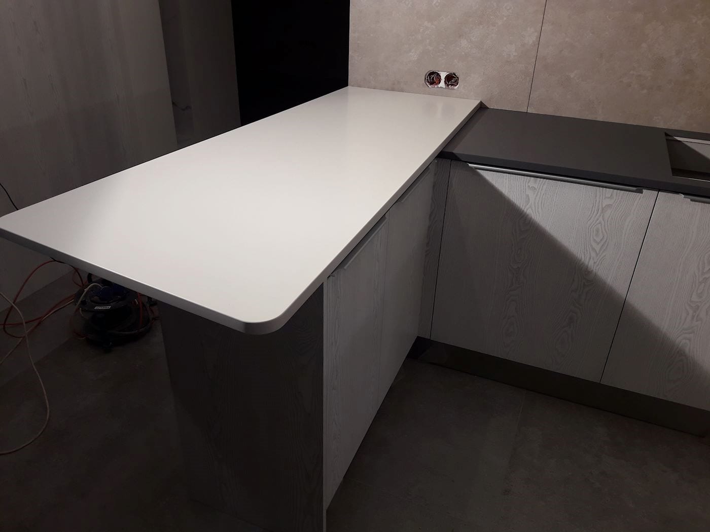 Realizacja kuchni 5 — Spiek kwarcowy, realizacja GRES DESIGN, Częstochowa